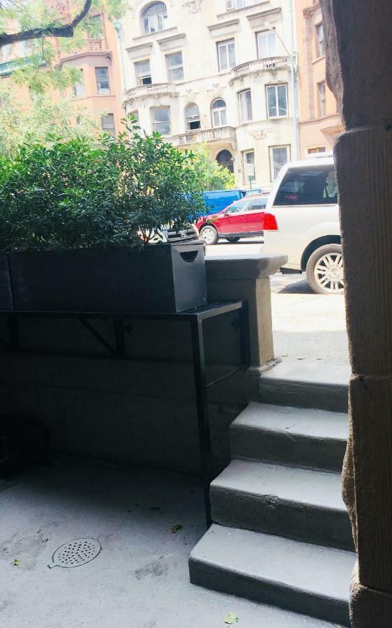 2-Bedroom In Upper West Side, Private Entrance New York Exterior foto